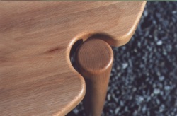 Beech circular breakfast table - detail